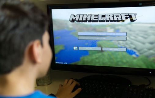 Minecraft Helps to Educate Students